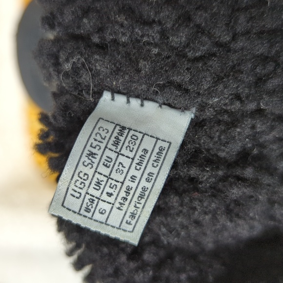 Ugg Shearling Classic Boot Tassels Womens 6 Black Suede Shoes glitter 8 - Picture 7 of 16